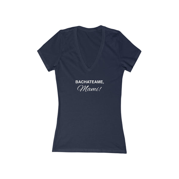 Woman's 'Bachateame Mami' Fitted V-Neck